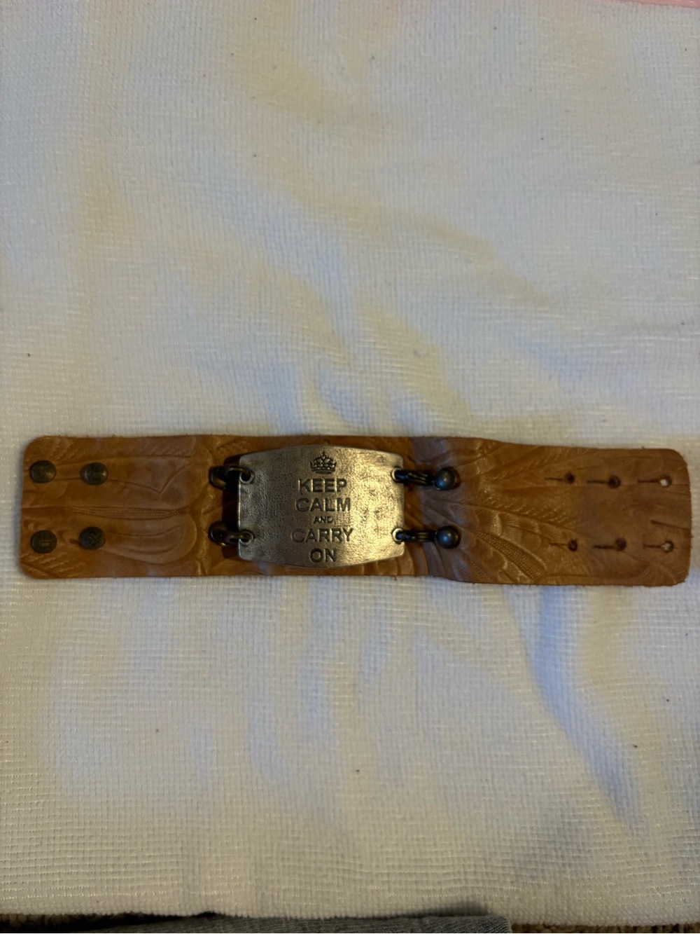 Leather keep calm bracelet
